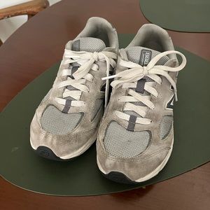 New Balance Sneakers